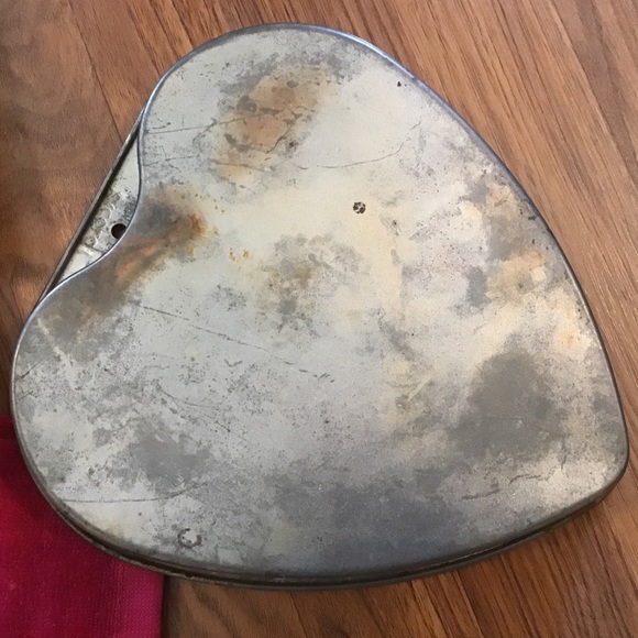 Vintage Ekcoloy heart cake pan - Picture 5 of 5